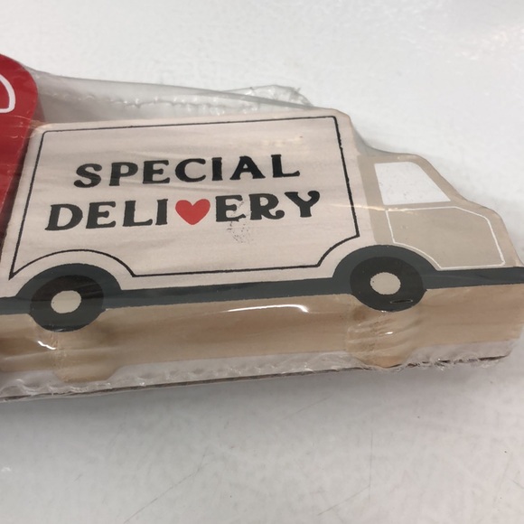 Target BP 2023 Valentines Day Envelope, Mailbox and Truck Sign - Picture 10 of 12